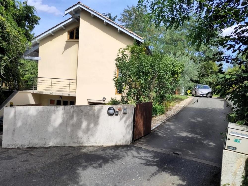 B&B Chez Frederique Et Norbert Mogneneins 外观 照片